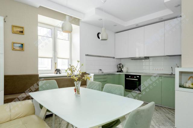 Славы пр., 51