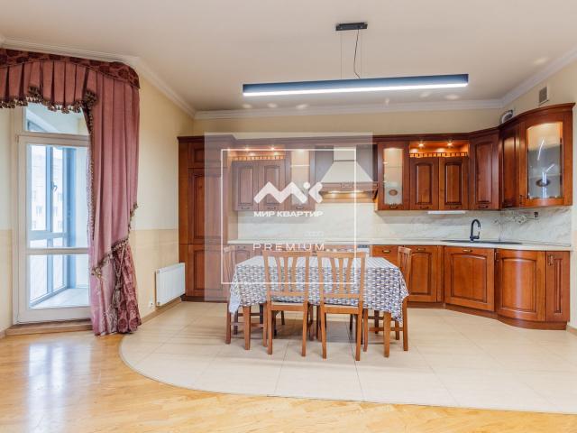 Волховский пер., 4