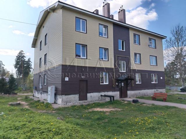 г. Луга, пр-кт. Володарского, 37к4