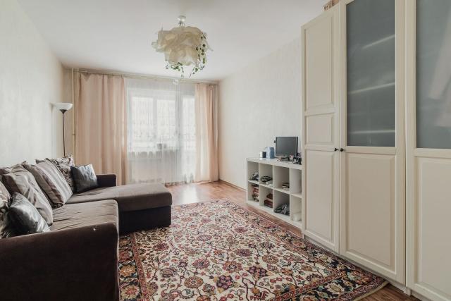 Маршала Казакова ул., 68к1