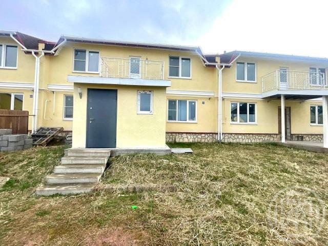 Аннолово дер., Липовая аллея