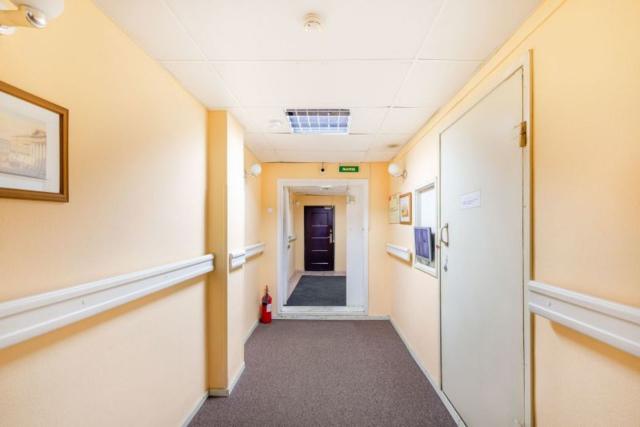 Конституции пл., д.2