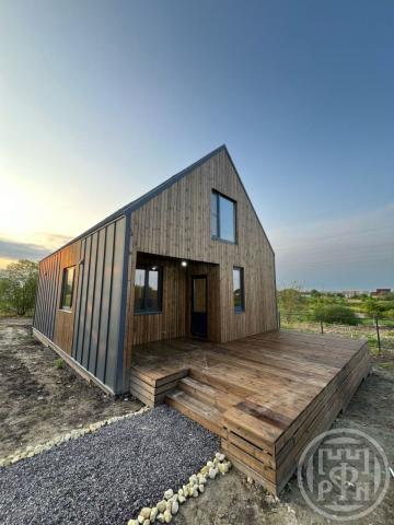 Ладога дер., Анатольевская ул, д 111