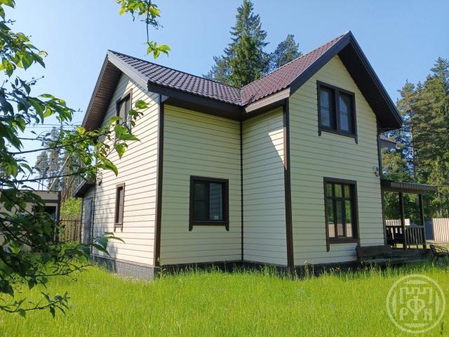 Рощино пос., Еловая аллея, д 22