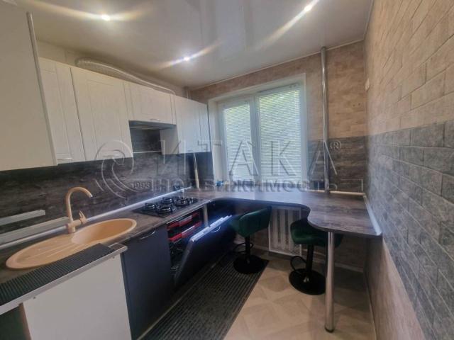 г. Сланцы, ул. Максима Горького, 20