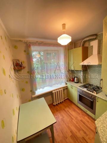 г. Сланцы, ул. Ленина, 21