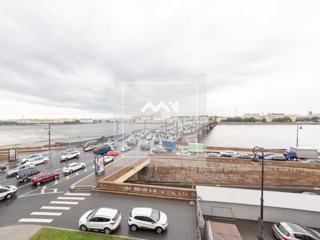 Литейный проспект, 2