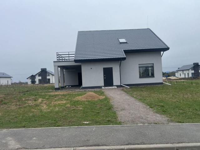 Ленинградская область, Низино дер., Летчика Бринько ул., 11