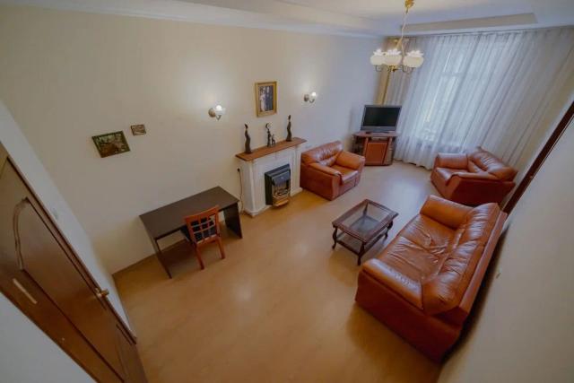 Красноармейская 3 ул., 2/31