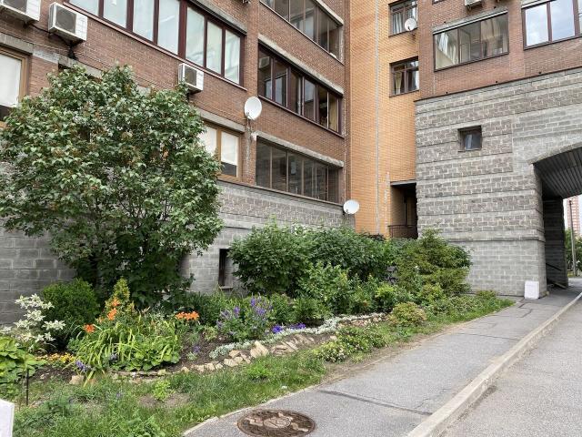 Бассейная ул., 10