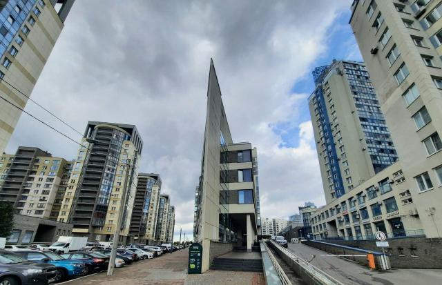 Кораблестроителей ул., 32к3