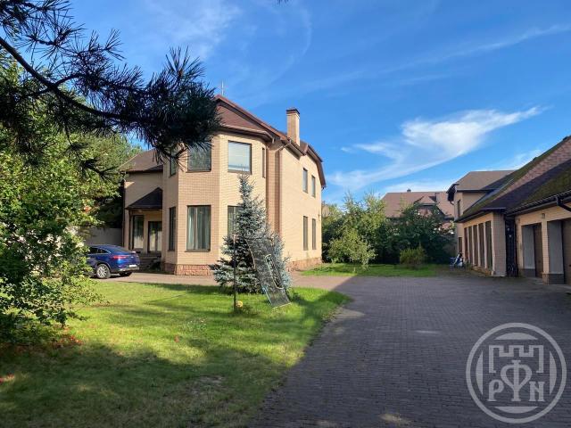 Петергоф г., Средний пер., д 3