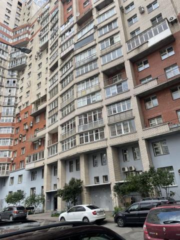 Просвещения пр., 33 к.1