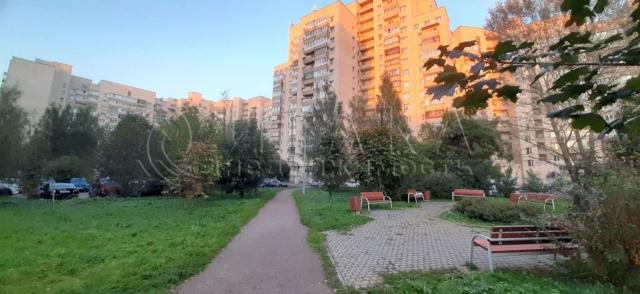 пр-кт. Российский, 14