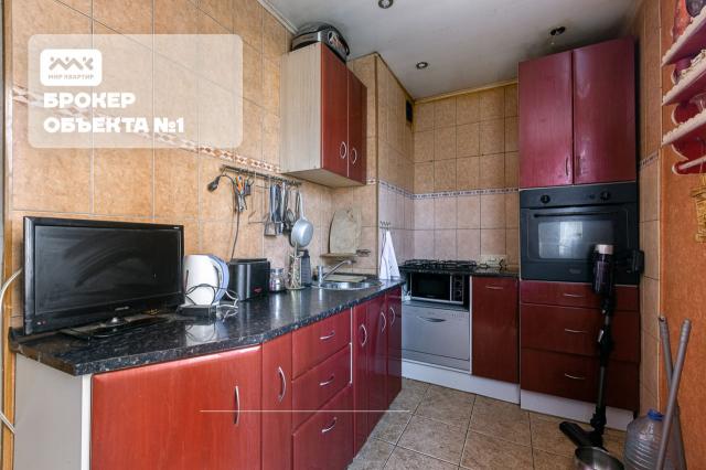 Антонова-Овсеенко ул., 5