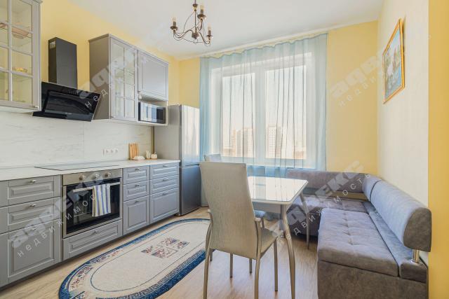 Балтийский б-р, 4