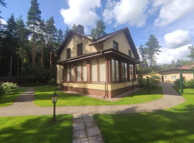 Ленинградская область, Медный Завод дер., Озерная ул., 35/20