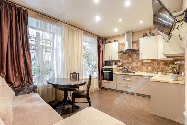 8-я Советская ул., 50