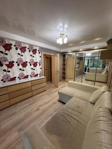 Юрия Гагарина пр., 12