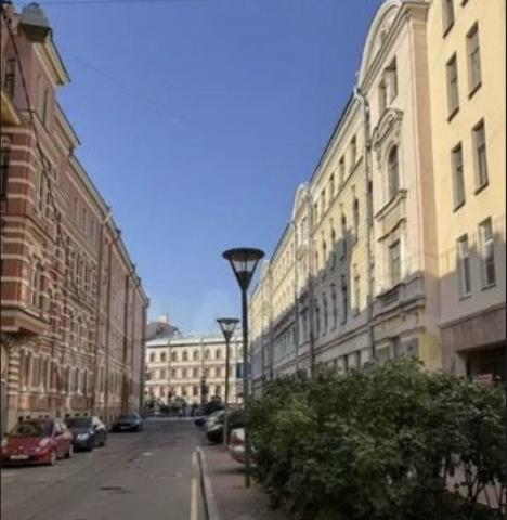 Малая Московская ул., 4