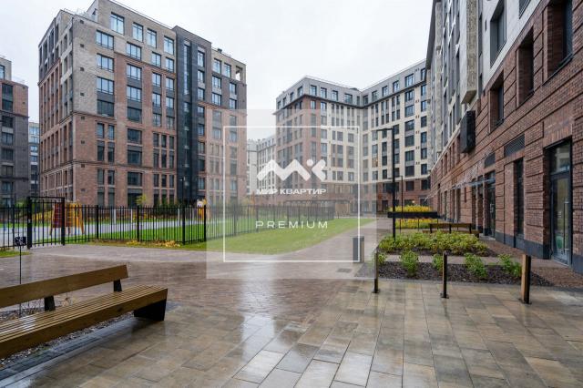 Стахановцев ул., 1