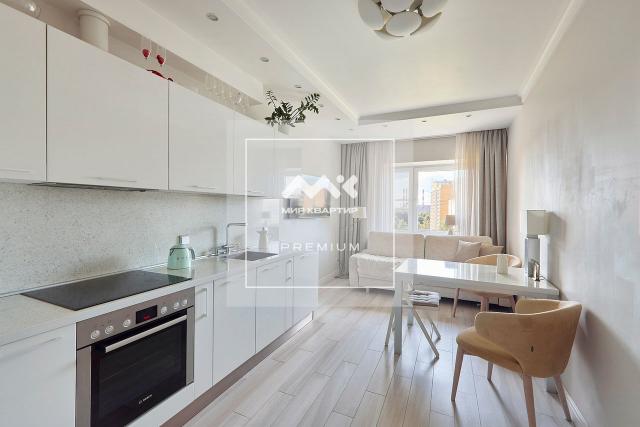 Варшавская ул., 23