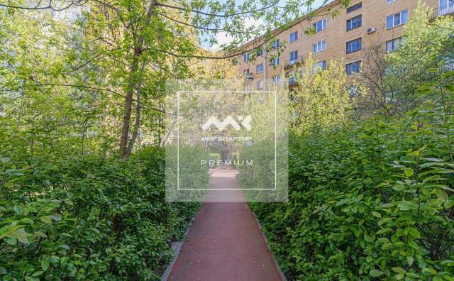 Кавалергардская ул., 30