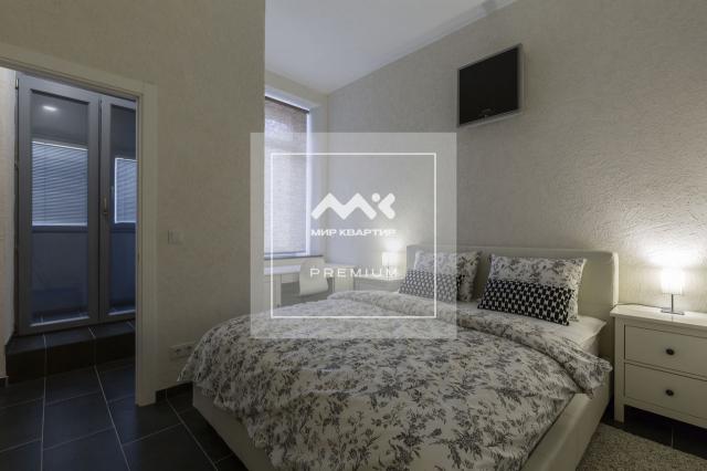 Рубинштейна ул., 10