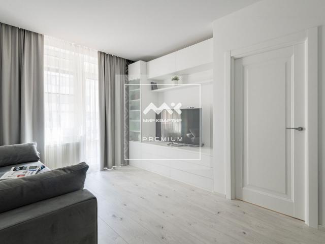 Кременчугская ул., 13