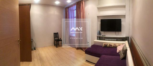 Лахтинская ул., 7