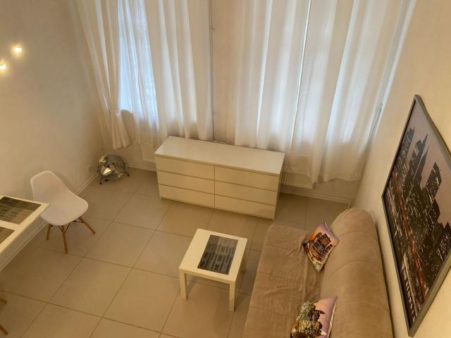 Кирилловская ул., 6