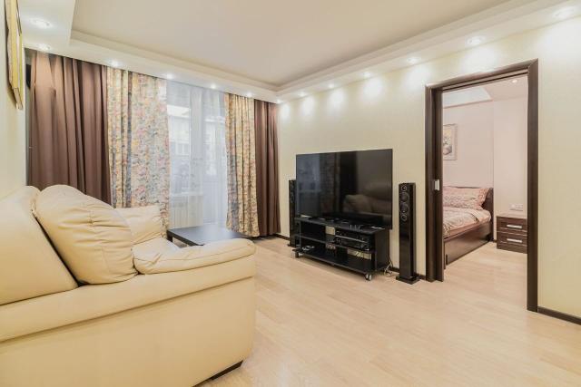 Новоизмайловский пр., 44к4