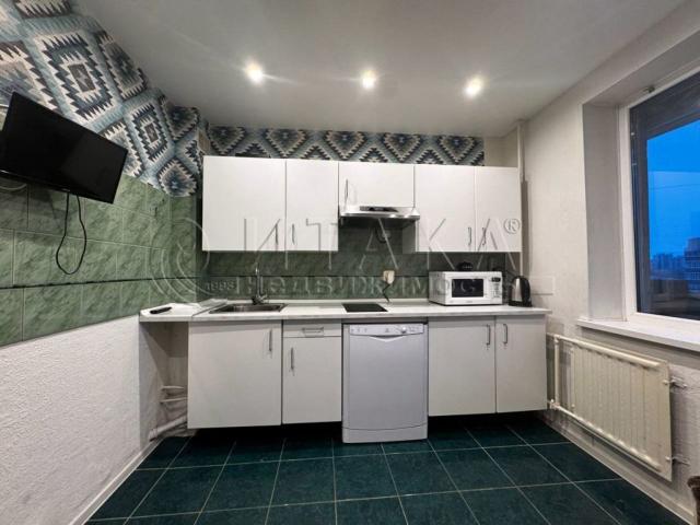 пр-кт. Пятилеток, 17к1