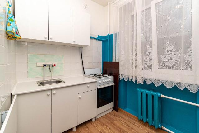 Помяловского ул., 5