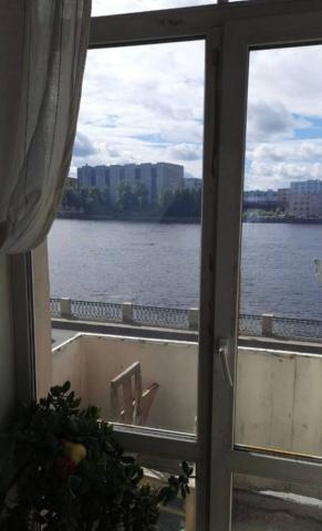 Октябрьская наб., 98к1