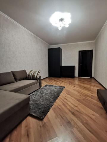 Нахимова ул., 20