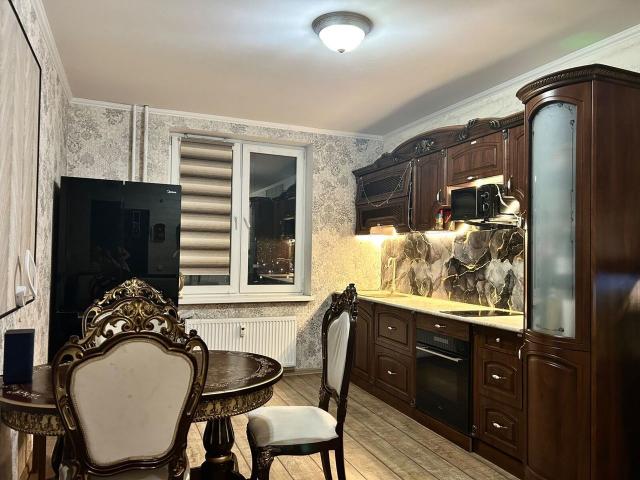 Ленинградская область, Мурино, Шувалова улица, 2