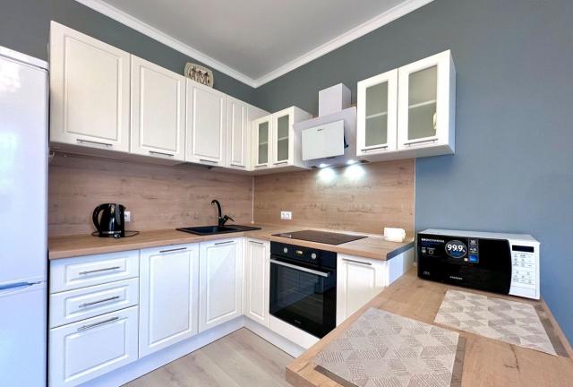 Генерала Кравченко ул., 8стр1