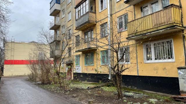 Ленинградская область, Луга г., Кирова пр., 91