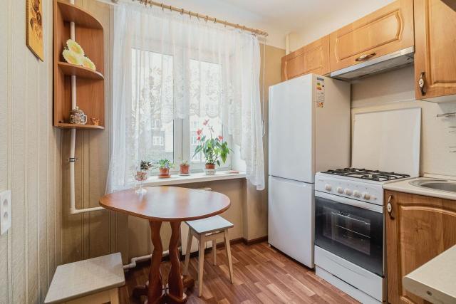 Федосеенко ул., 18