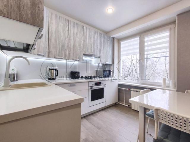 ул. Ивана Фомина, 7к2