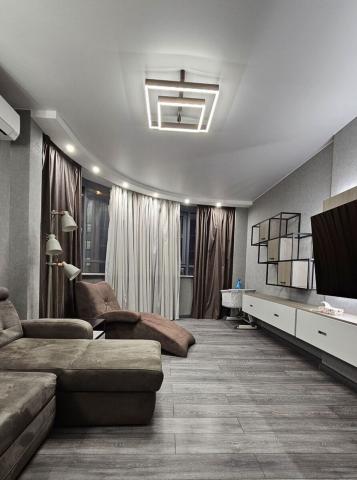 Московский пр., 183-185