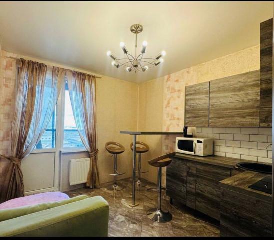 Вадима Шефнера ул., 14к1