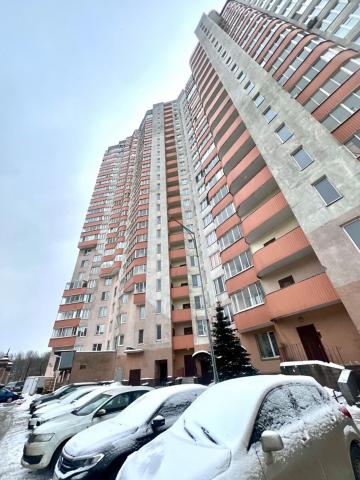 Коммуны ул., 50