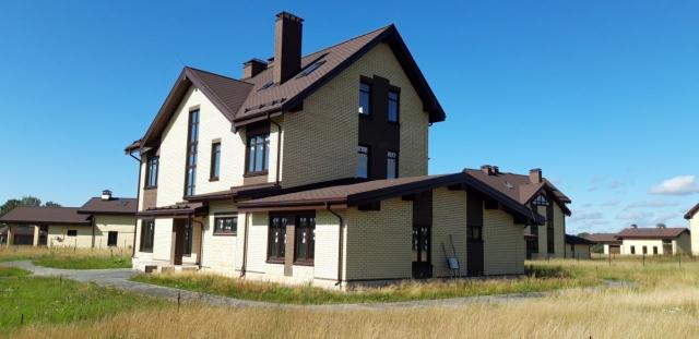 поселок Ленинское, Мира улица, 10