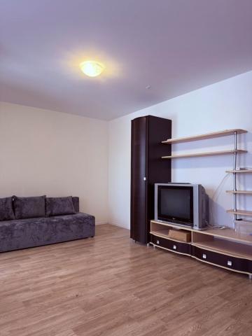 Чарушинская ул., 26к1