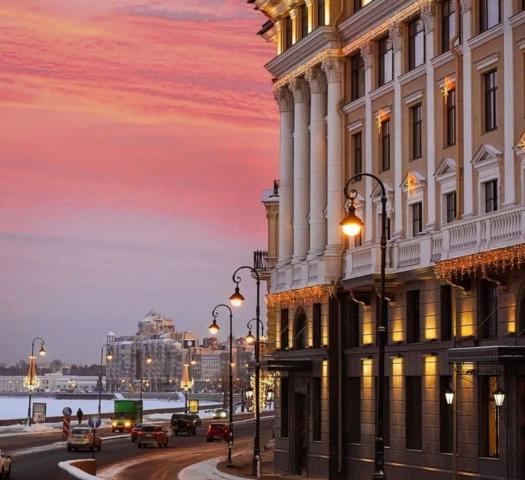 Воскресенская наб., 32