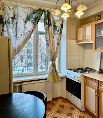 Полюстровский пр., 9