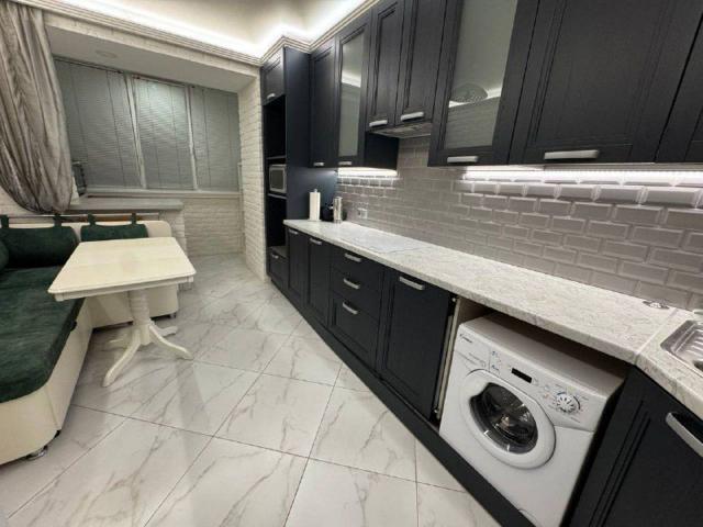 Загребский бул., 21