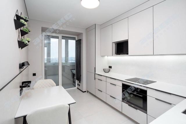 Новоколомяжский пр., 11